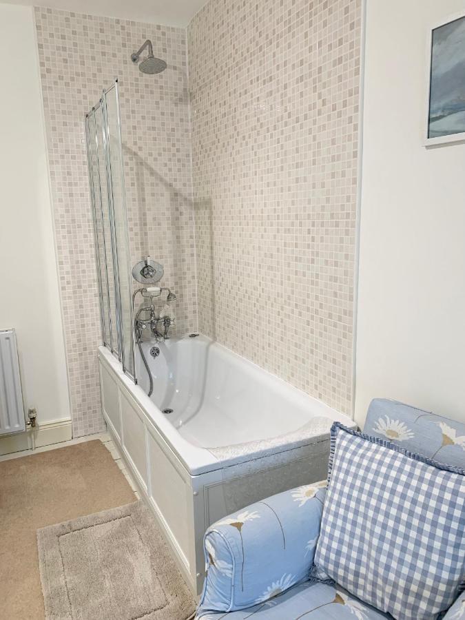 Dalton House Bed And Breakfast Екстериор снимка